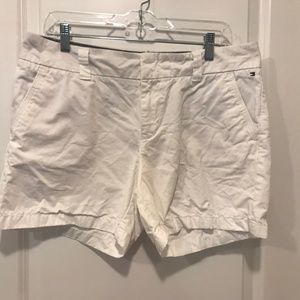 Tommy Hilfiger White Chino shorts size 10